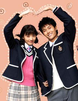 神相最新校服爆料,时尚潮流与传统文化碰撞,校园风采全新升级 第1张 神相最新校服爆料,时尚潮流与传统文化碰撞,校园风采全新升级 第1张